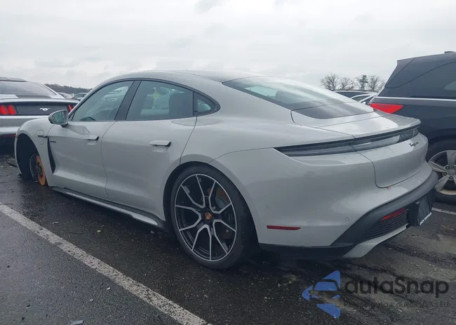 WP0AA2Y10SSA11682: 43724782