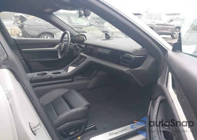 WP0AA2Y10SSA11682: 43724782