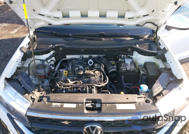 3VVUX7B28RM068871: 43724867