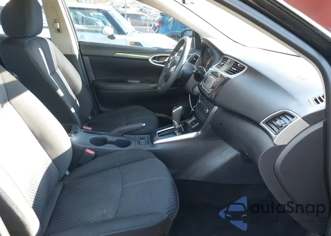 3N1AB7AP3HY364811: 43726079