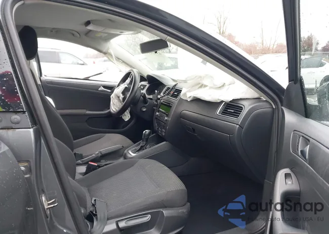 3VW2K7AJ6CM383461: 43726117