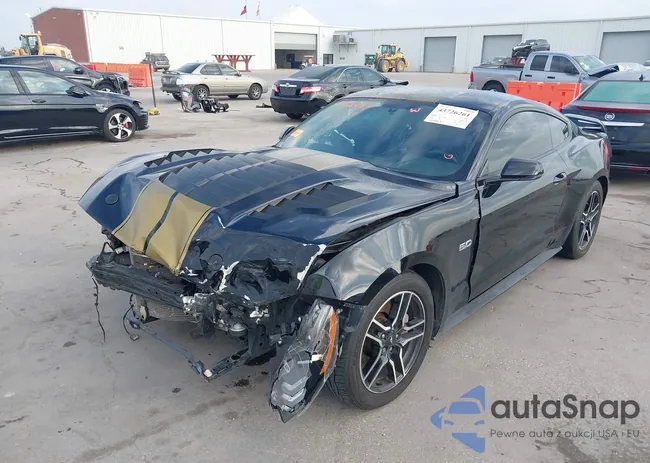 1FA6P8CF0L5146190: 43726261