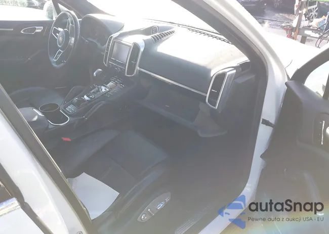 WP1AA2A25GLA03058: 43726378