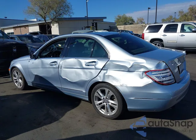 WDDGF4HB3EA920528: 43726516