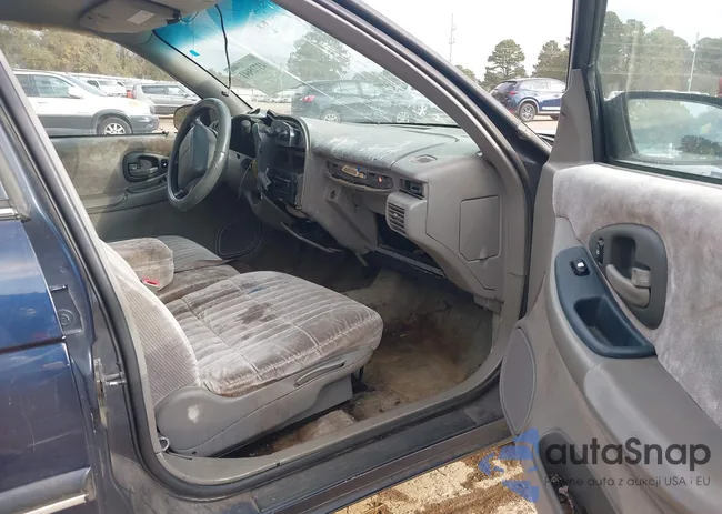 2G1WL52J8Y1108430: 43725641