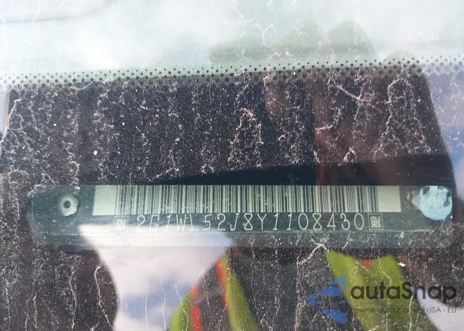 2G1WL52J8Y1108430: 43725641