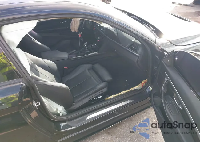 WBA4P1C39HK522809: 43725683