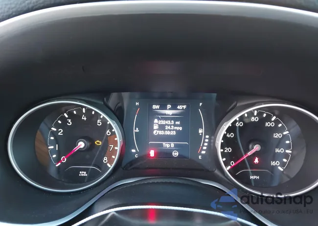 3C4NJDBB2JT483973: 43725963