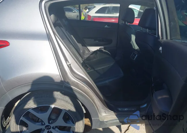 KNDPR3A62H7128476: 43727154