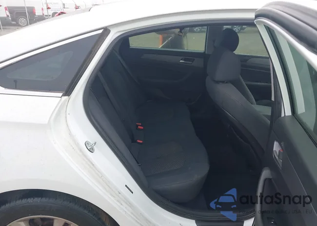 5NPE34AF6JH643884: 43727158