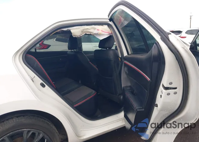 2T1BURHE8GC573892: 43727240