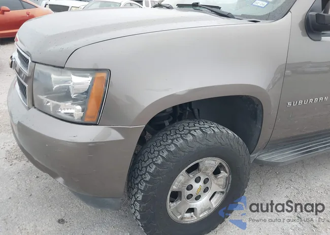 1GNSCJE01DR113687: 43727555