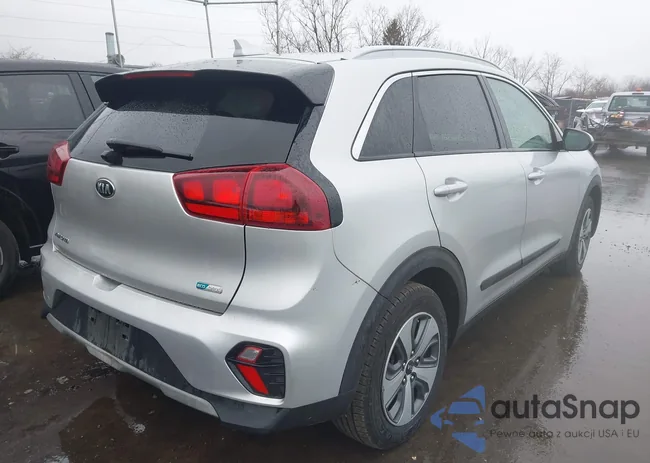 KNDCB3LC3L5393658: 43727630