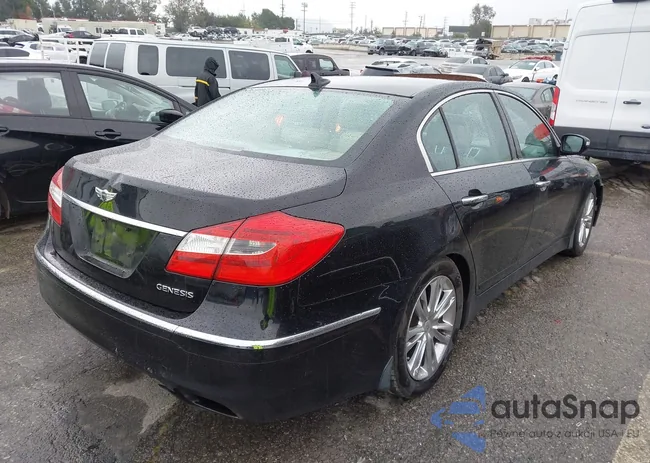 KMHGC4DD5DU221632: 43726652