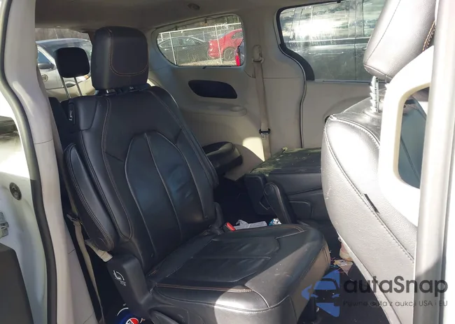 2C4RC1BG4HR503093: 43728098