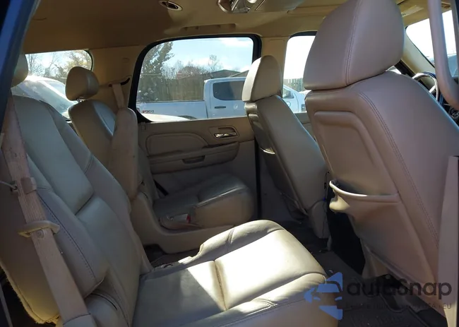 1GYFK23229R104716: 43728133