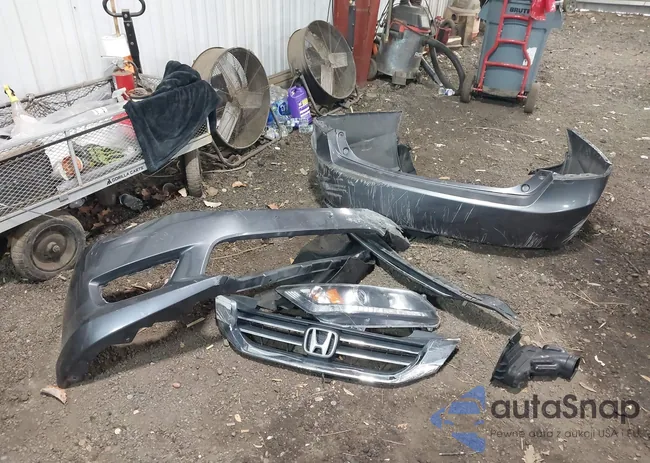 1HGCR2F34DA033746: 43728194