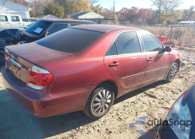 4T1BE32K35U047075: 43728321