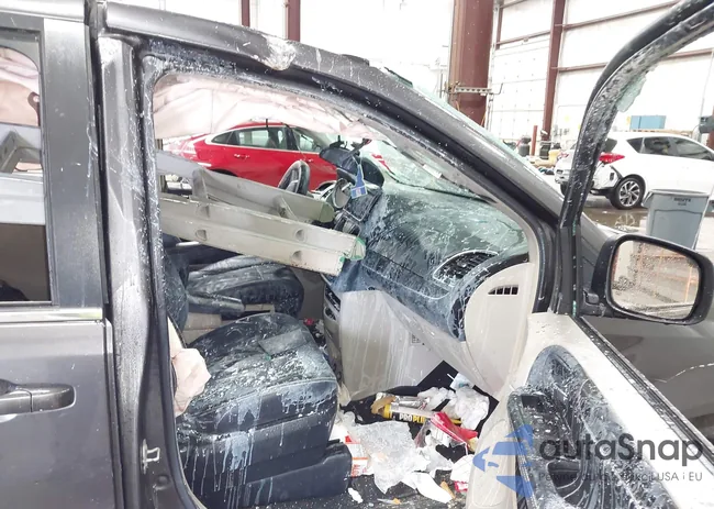 2C4RC1BG8GR292446: 43728453