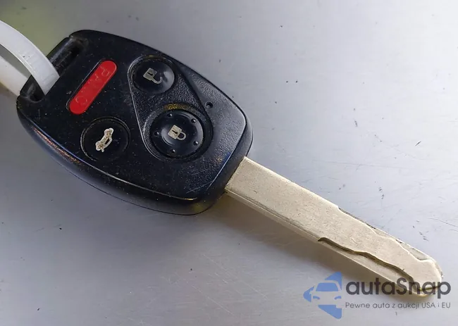 1HGCS22818A006497: 43728538