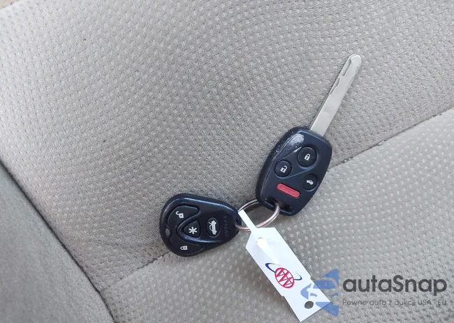 1HGCP267X9A151459: 43728565