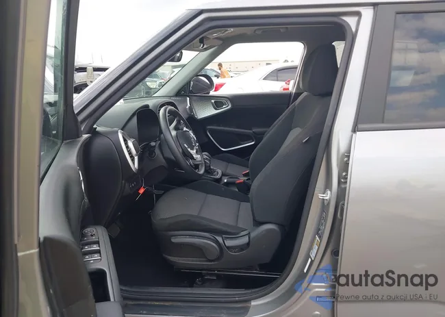 KNDJ23AU5P7881796: 43728573