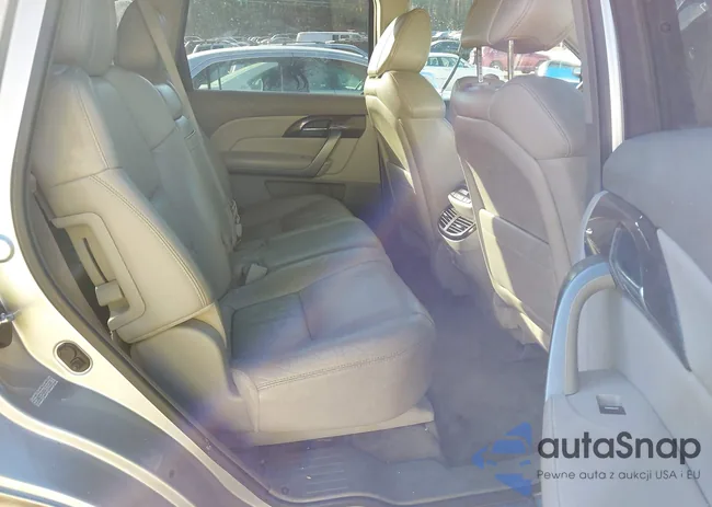 2HNYD2H69AH519549: 43727960