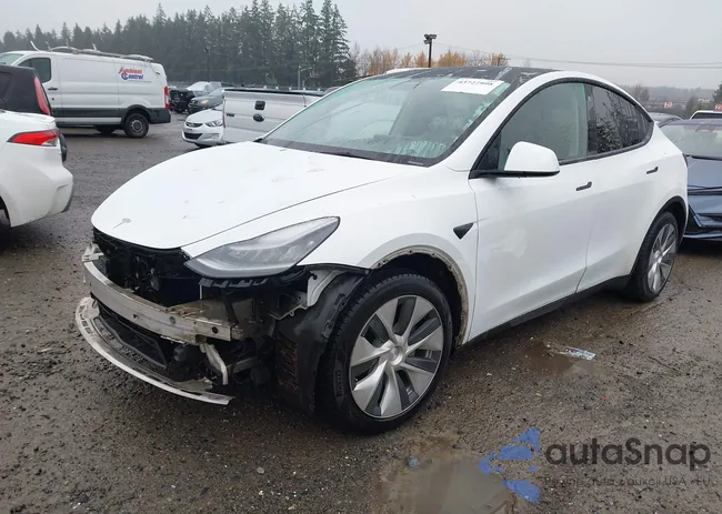 5YJYGDEE2MF091399: 43727998