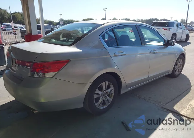 1HGCP2F65CA137273: 43729059