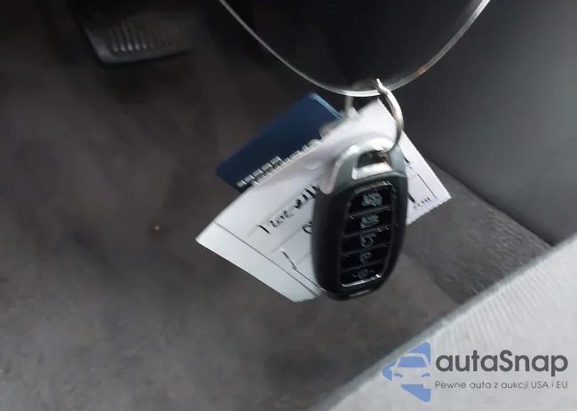 KMHLM4AGXMU180439: 43729063