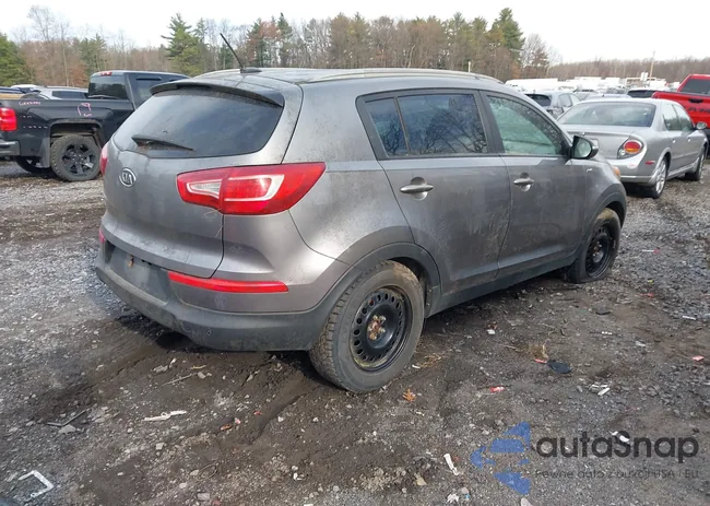 KNDPBCA2XC7214628: 43729101