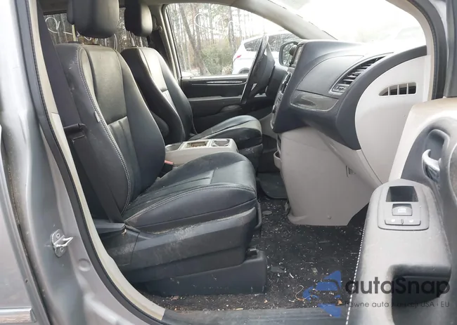 2C4RC1BG5ER449685: 43729280