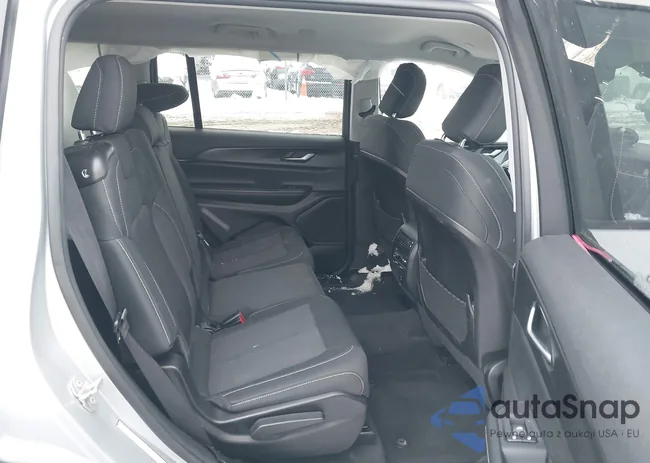 1C4RJKAG6P8828545: 43729408