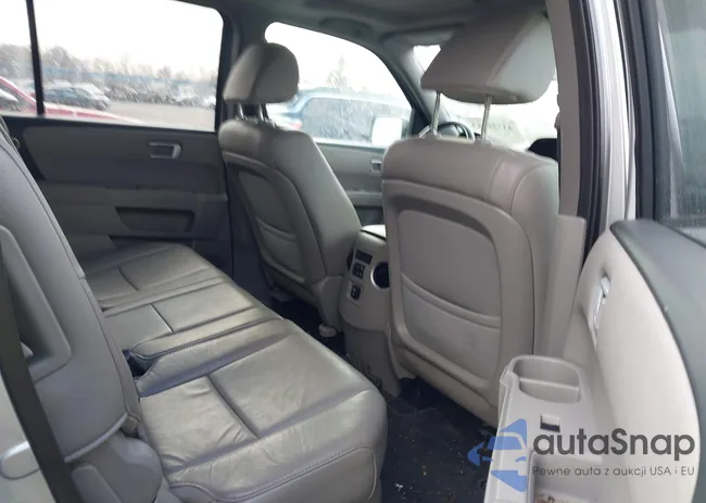 5FNYF4H59EB049036: 43729583