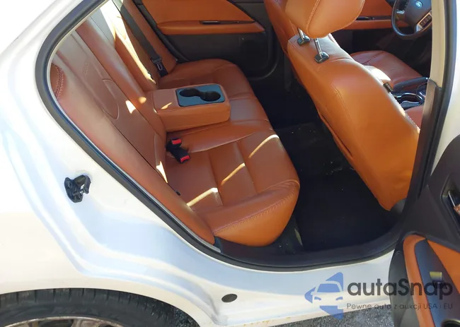 3FAHP0CGXCR202510: 43729589