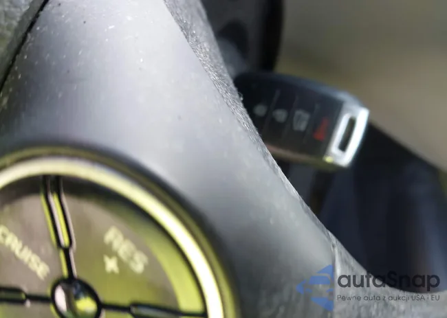 KNDJN2A24G7344241: 43728905