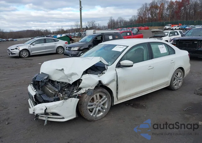 3VW2B7AJ2HM370651: 43728952