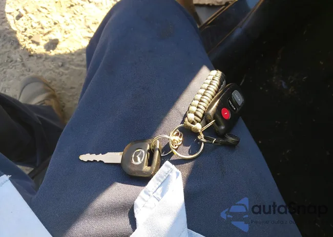 JM1BK32F261481023: 43730166