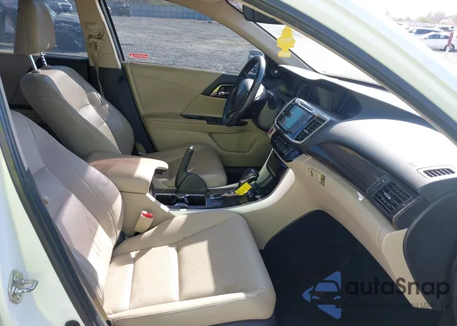 1HGCR3F87GA010130: 43730182