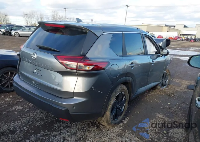 JN8BT3BB4TW084135: 43730414