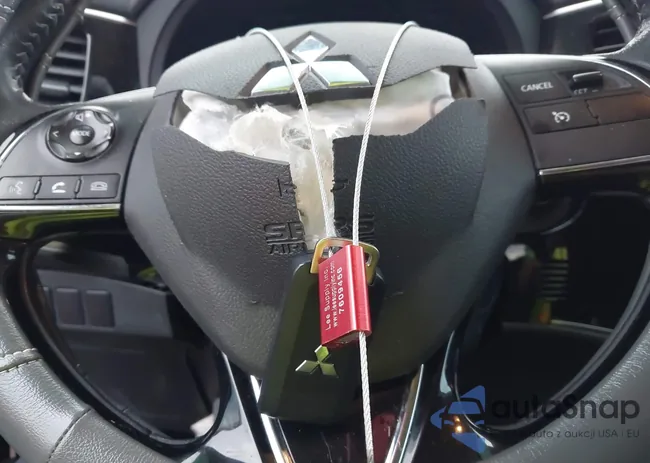 JA4AD3A36JJ000920: 43730456