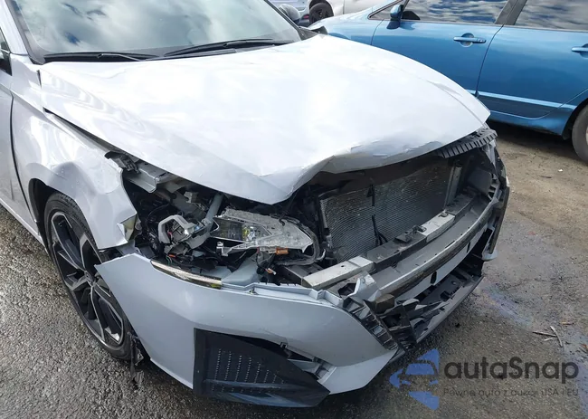 1N4BL4CV6RN360118: 43729852