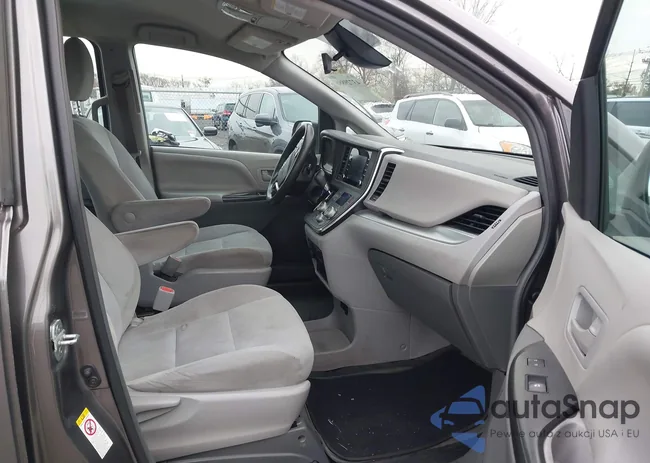 5TDZZ3DC4JS922420: 43729886