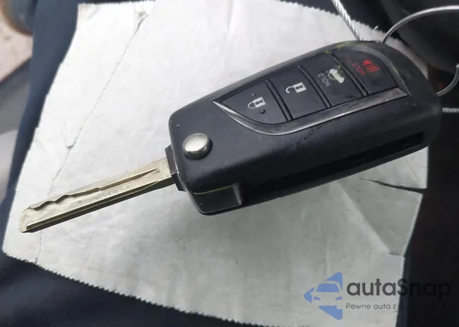 4T1G11AK1NU048751: 43731353