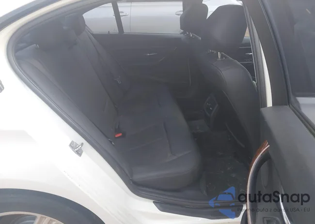 WBA3B1C51EK133380: 43731400