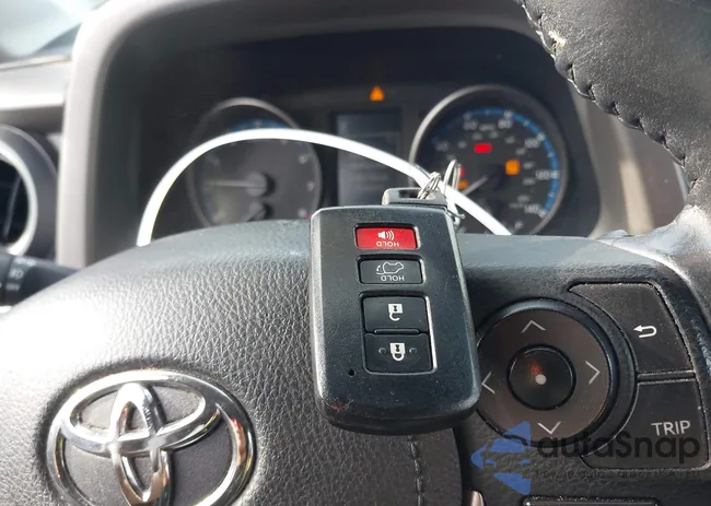 2T3RFREV0JW830571: 43731441