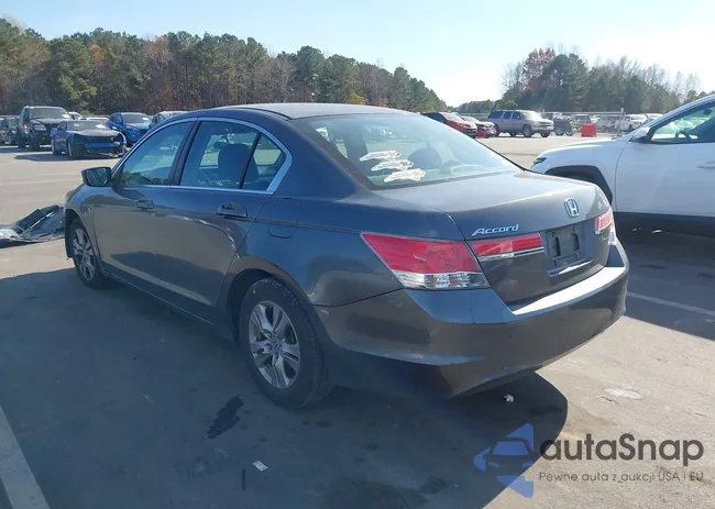 1HGCP2F41BA083001: 43730686