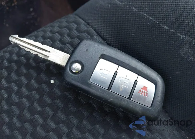 JN1BJ1CP9KW219353: 43732081