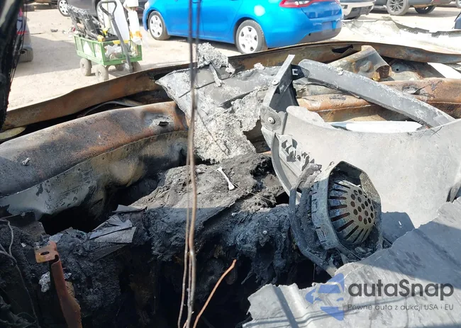 1V2DC2CA9PC224173: 43731757