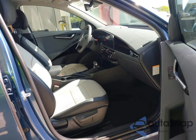 KNDCT3LE8S5223891: 43731857